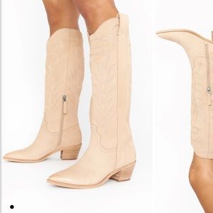 Never worn dolce vita solei western boots
